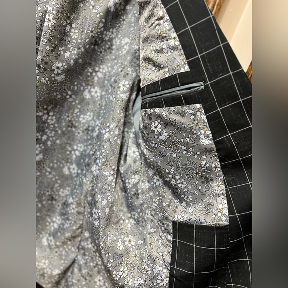 NEW The Savile Row Co. Brixton Brit Skinny Charcoal Grey Blazer size 42L - Picture 9 of 9